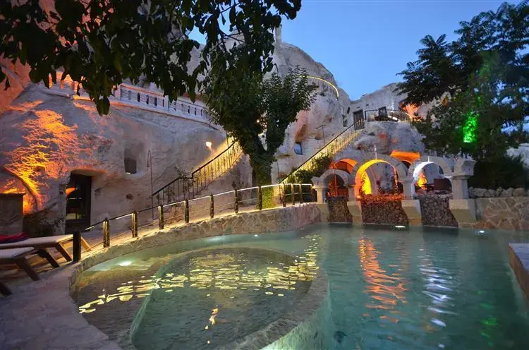 Cave Hotels in Turkey 35 Gamirasu-Cave-Hotel-Pool