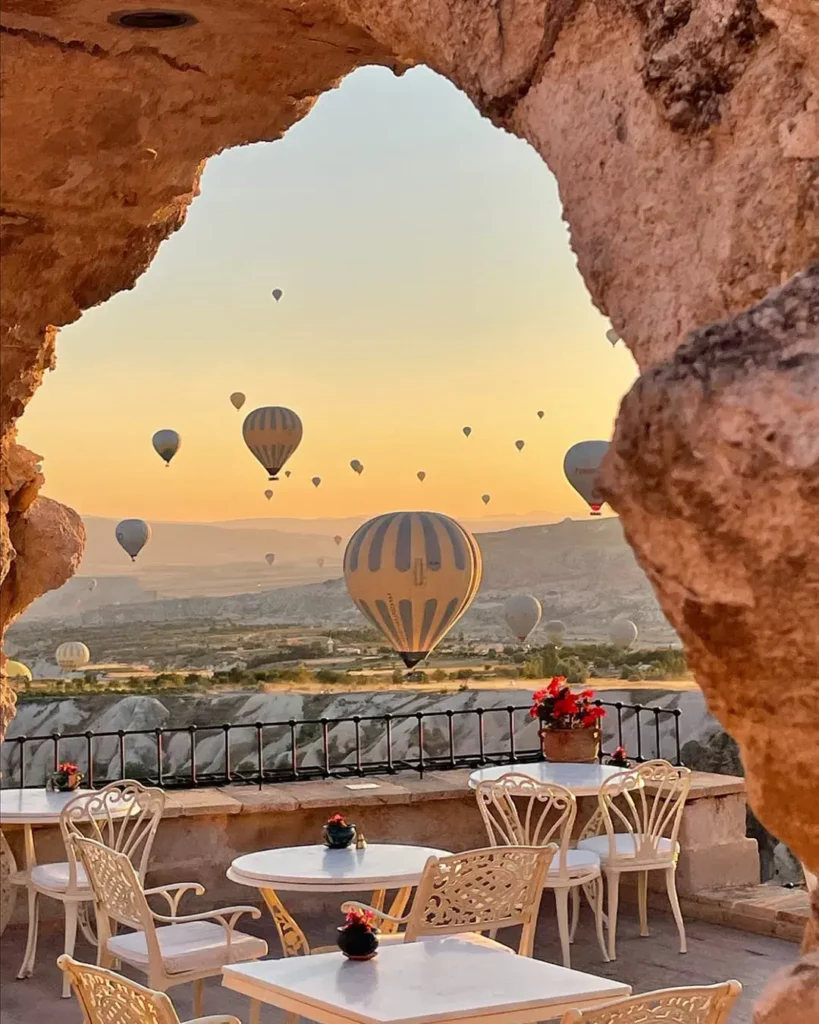 Cave Hotels in Turkey 1 Hot-air-balloons-Cappadocia-Turkey