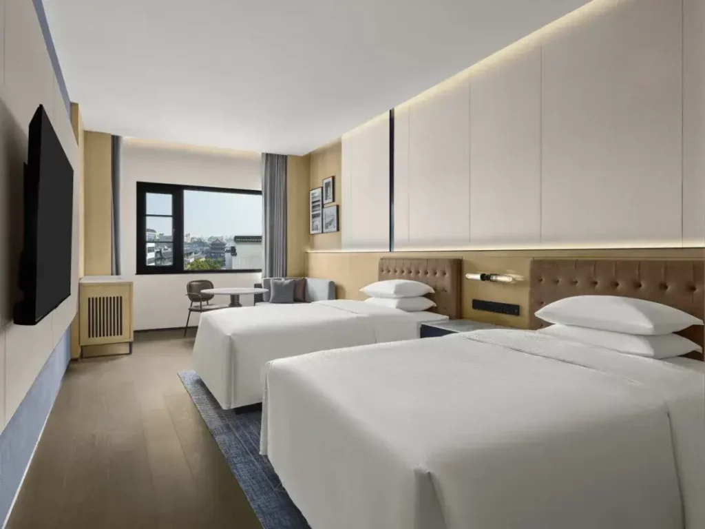 Four Points By Sheraton China (2025) 12 Four-Points-by-Sheraton-Xi'an-Bell-Tower-Twin-Bedroom